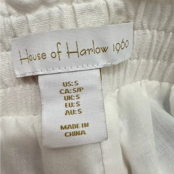 House of Harlow 1960 White Shorts with Green Leaf Embroidery - Picture 3 of 10